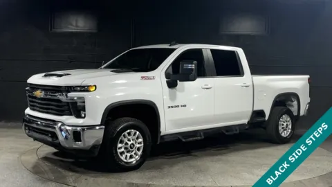 More photos of 2022 Chevrolet Silverado 3500HD LT at Parkline Motors, UT