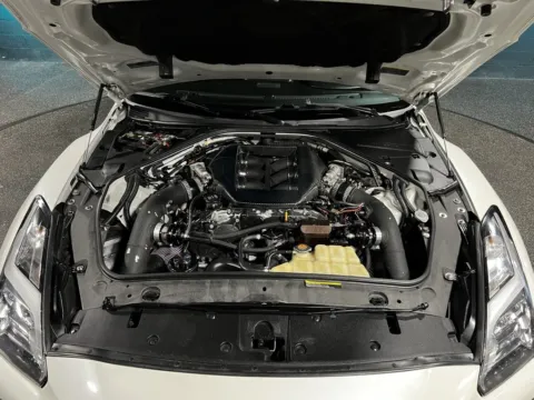 More photos of 2020 Nissan GT-R Premium at Parkline Motors, UT