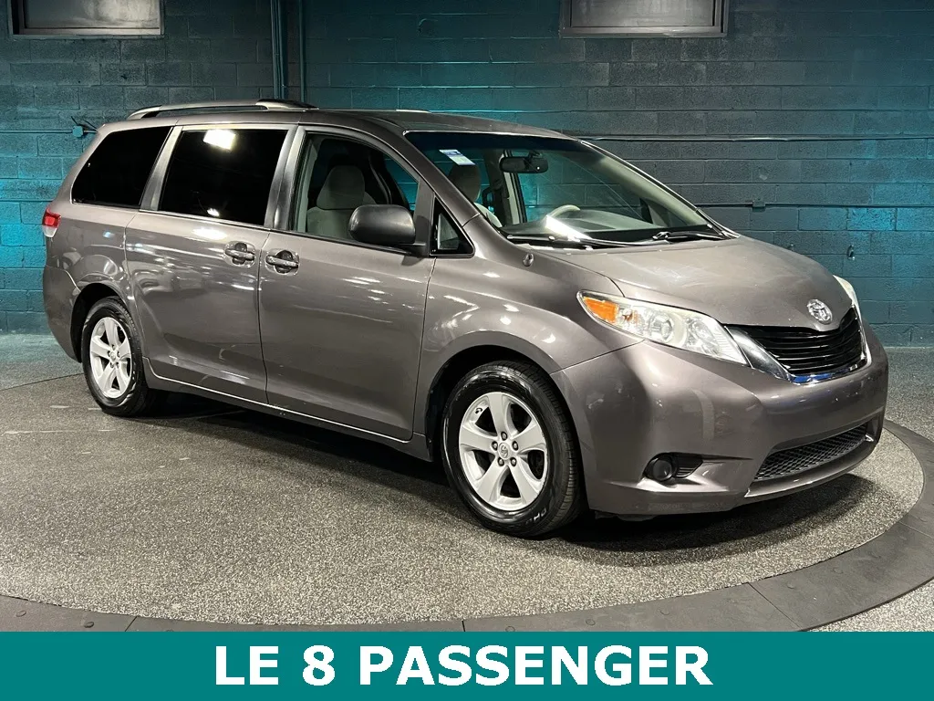 2013 Toyota Sienna LE