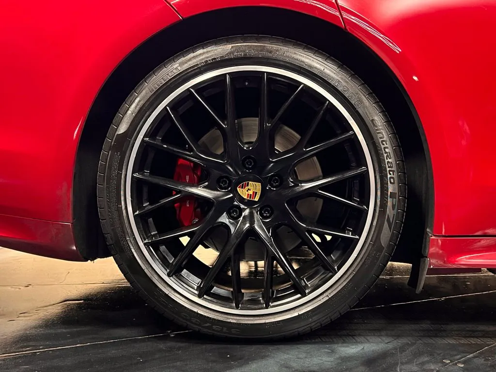 Porsche Panamera photo 23