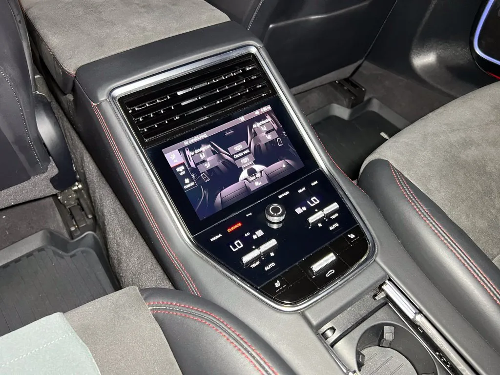 Porsche Panamera photo 31