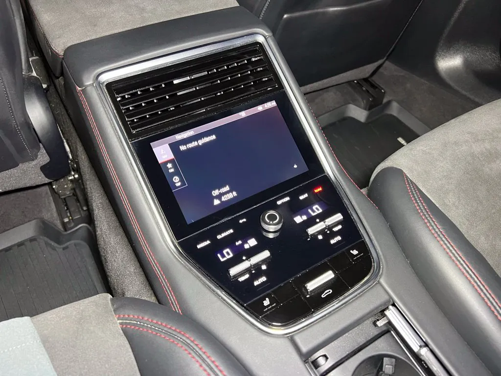 Porsche Panamera photo 30
