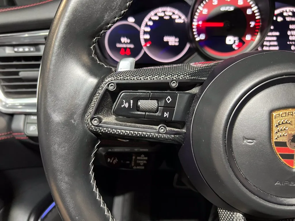 Porsche Panamera photo 26