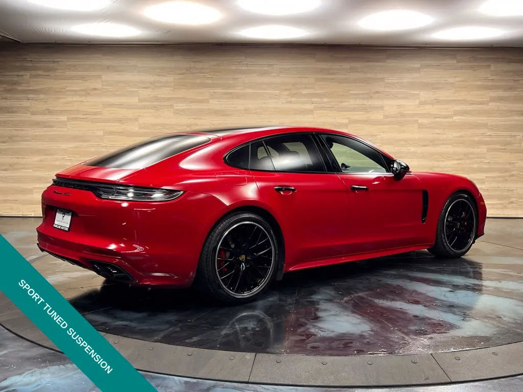Porsche Panamera photo 8