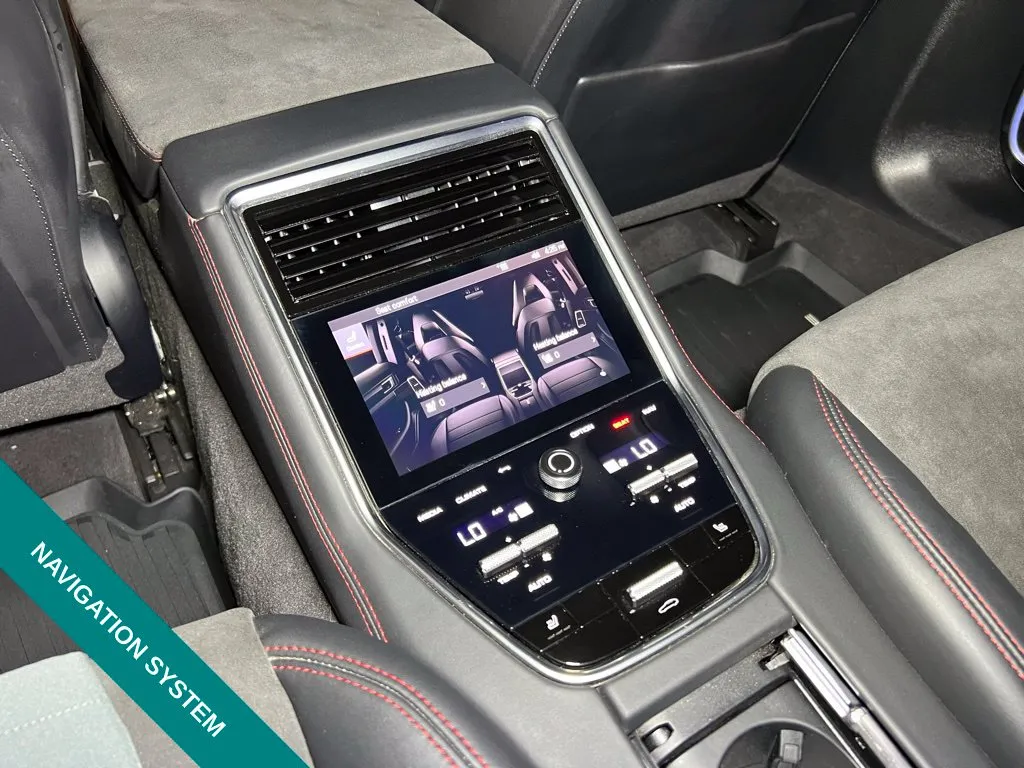Porsche Panamera photo 10