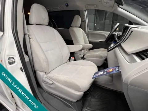 More photos of 2020 Toyota Sienna L at Parkline Motors, UT