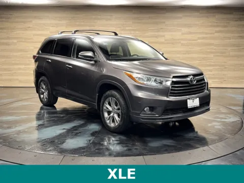 Gray 2015 Toyota Highlander XLE V6 for sale in Salt Lake City, UT