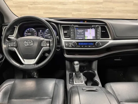 Photos of 2015 Toyota Highlander XLE V6 for sale in Salt Lake City, UT at Parkline Motors