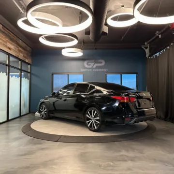 More photos of 2022 Nissan Altima 2.5 SR at GP Motor Company, UT