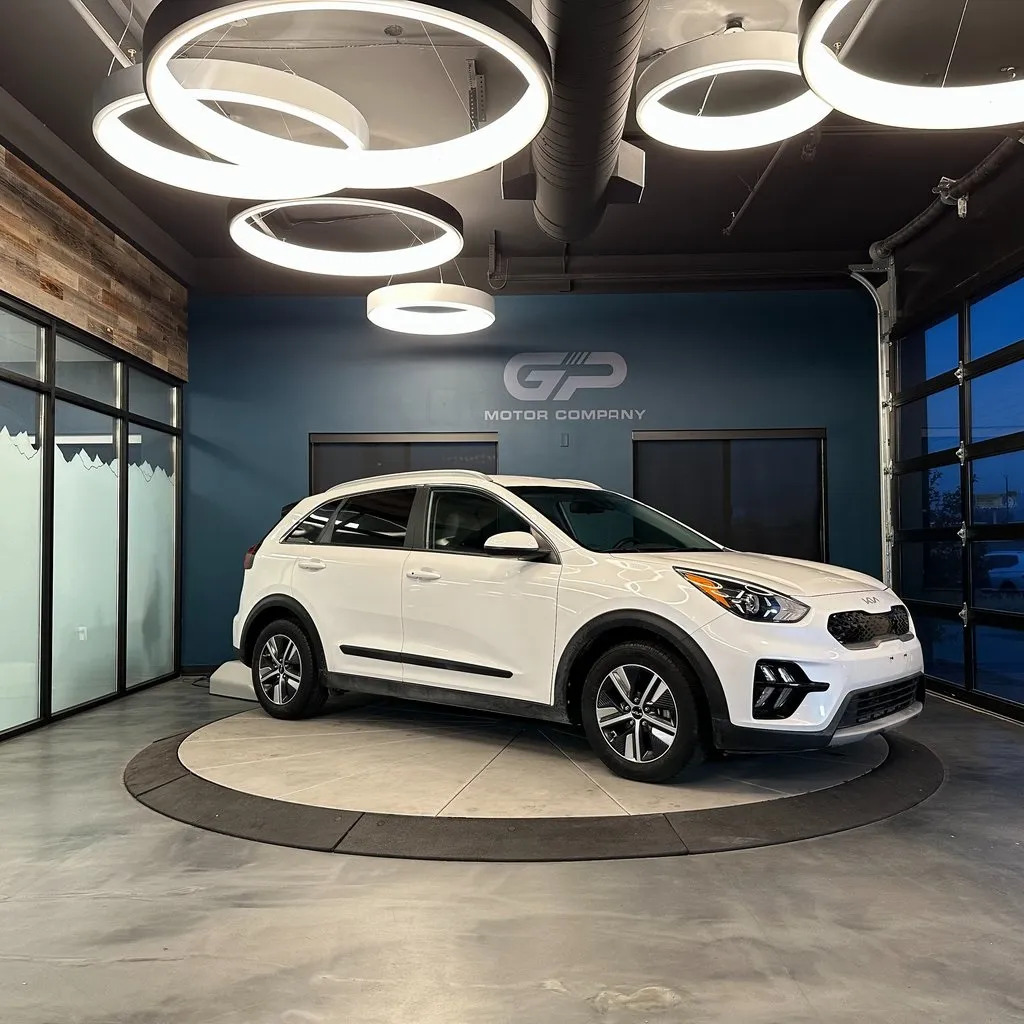 White 2022 Kia Niro LXS for sale in Kaysville, UT