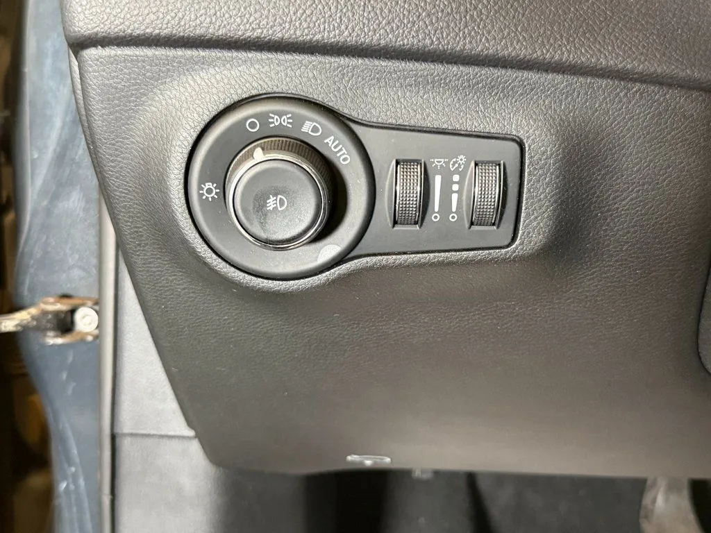 Jeep Compass photo 18