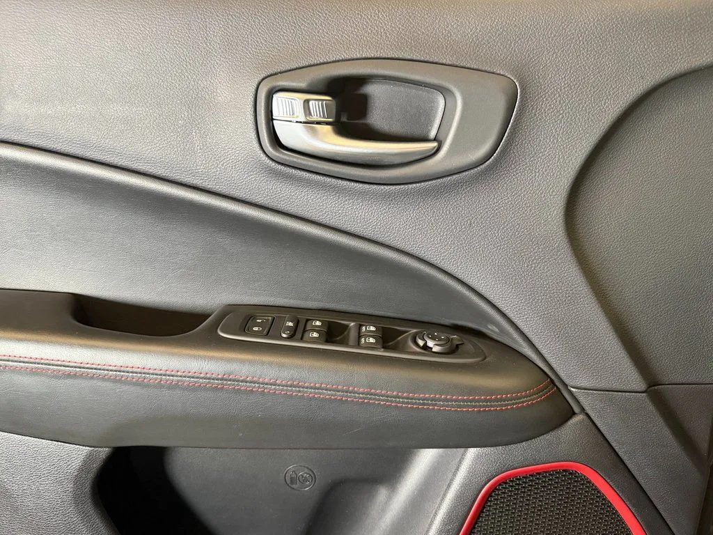 Jeep Compass photo 19