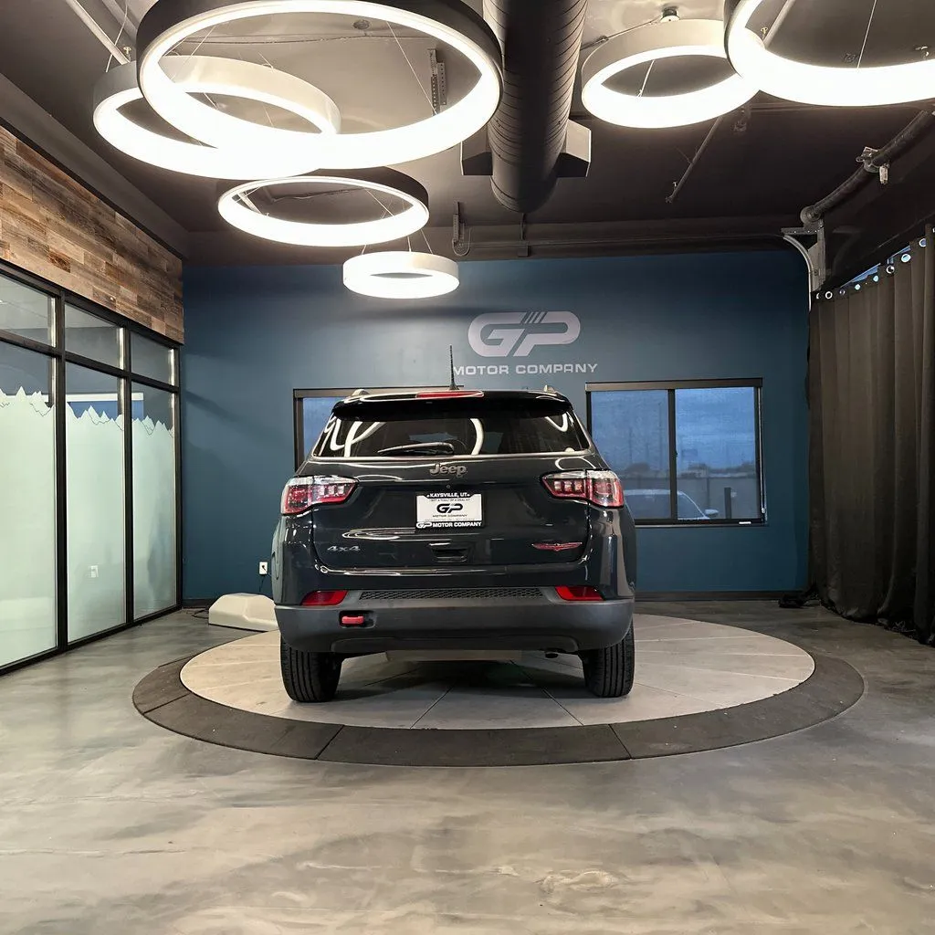 Jeep Compass photo 4