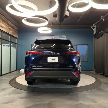 More photos of 2021 Toyota Highlander XLE at GP Motor Company, UT