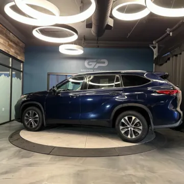 More photos of 2021 Toyota Highlander XLE at GP Motor Company, UT