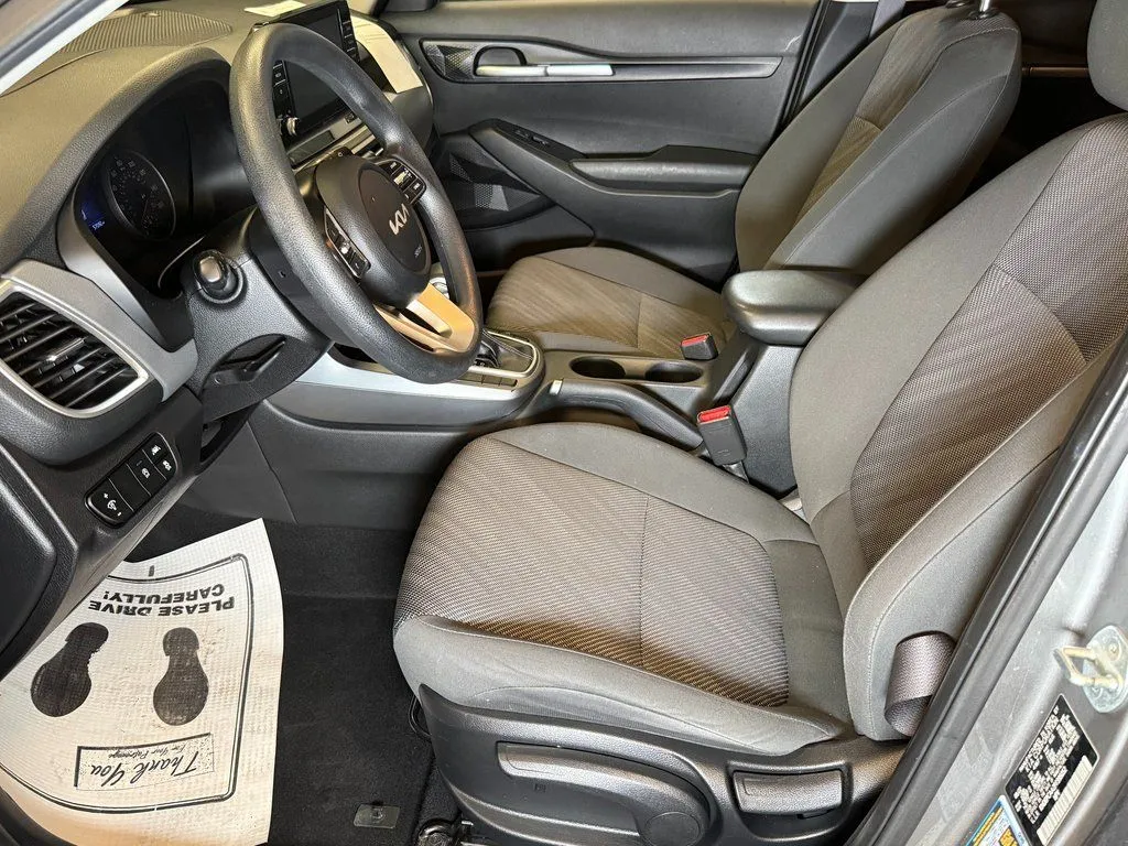 2023 Kia Seltos LX - Photo 20