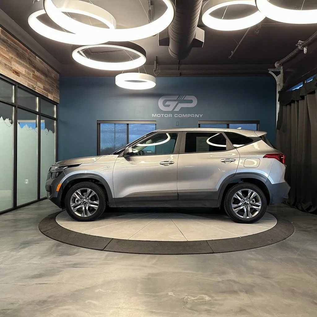 2023 Kia Seltos LX - Photo 6