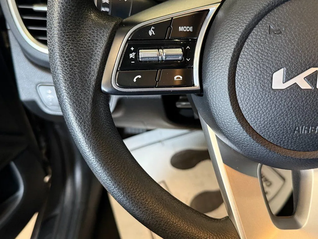 2023 Kia Seltos LX - Photo 10