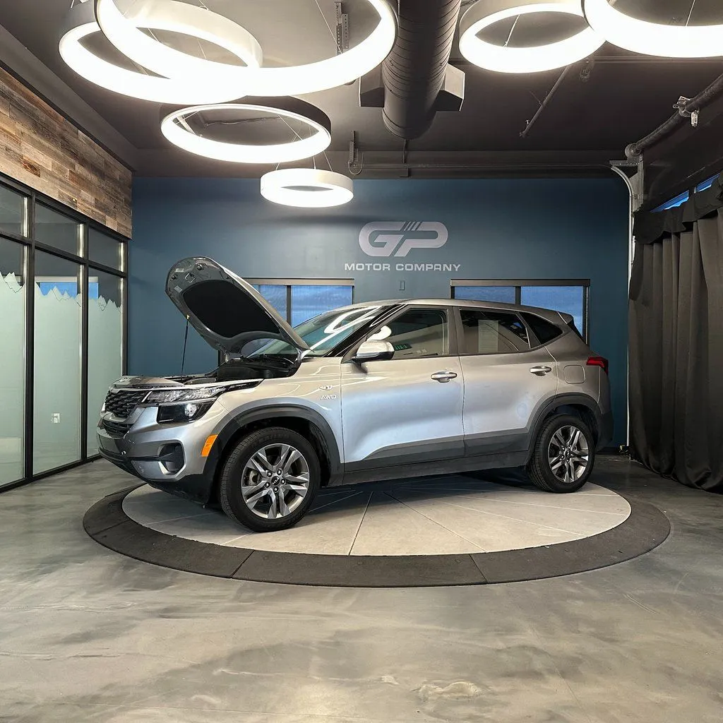 2023 Kia Seltos LX - Photo 24