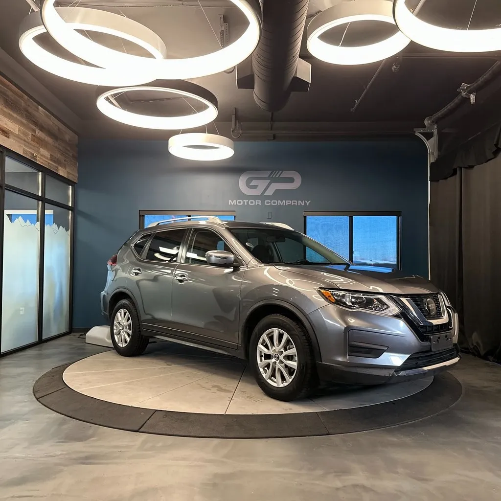 Gray 2018 Nissan Rogue SV for sale in Kaysville, UT