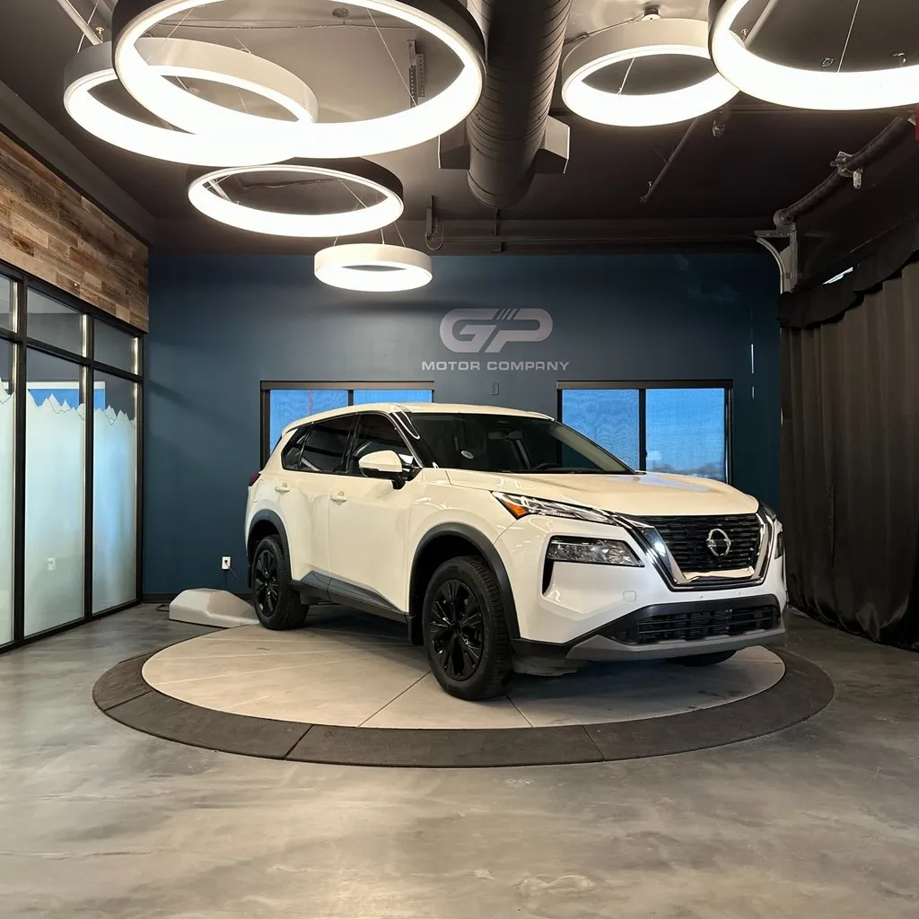 White 2021 Nissan Rogue SV for sale in Kaysville, UT