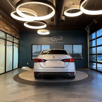 More photos of 2021 Nissan Altima 2.5 SR at GP Motor Company, UT