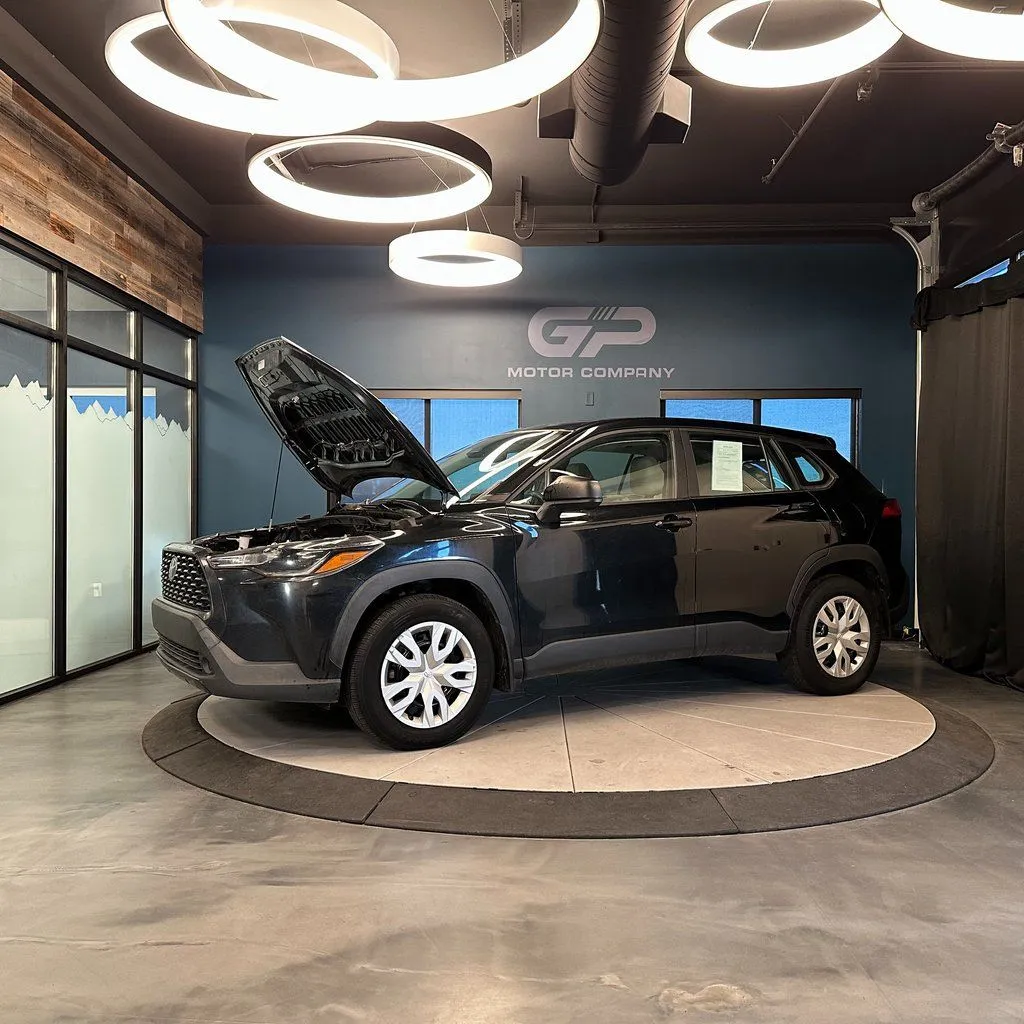 2023 Toyota Corolla Cross L - Photo 22