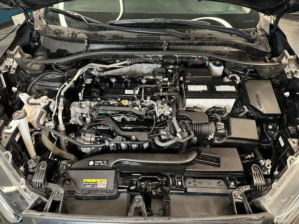 2023 Toyota Corolla Cross L - Photo 21