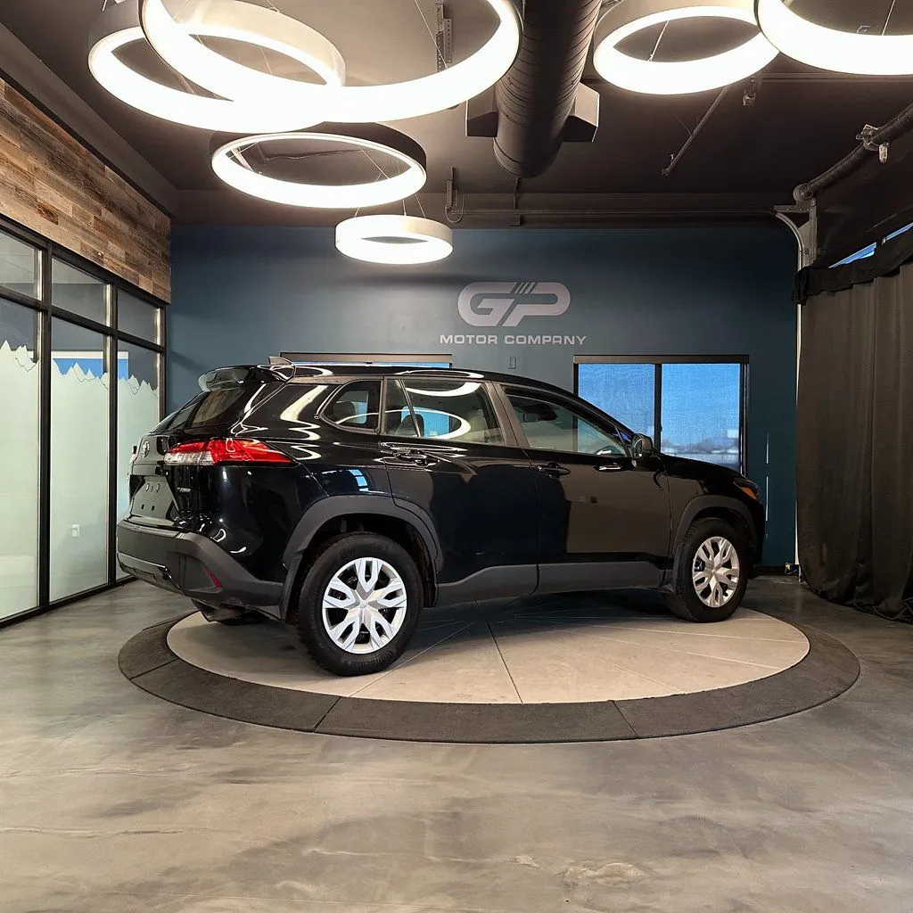 2023 Toyota Corolla Cross L - Photo 3