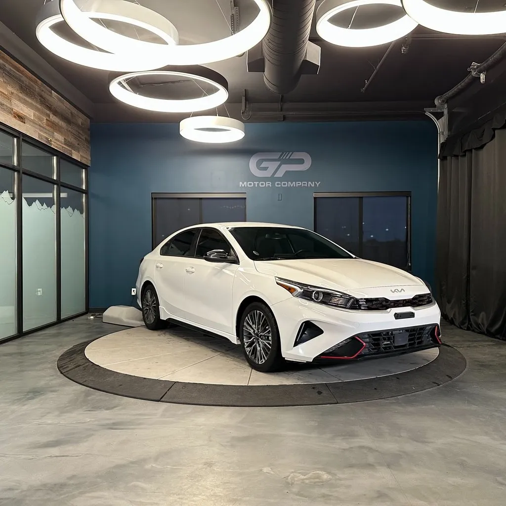 2023 Kia Forte GT-Line's photo