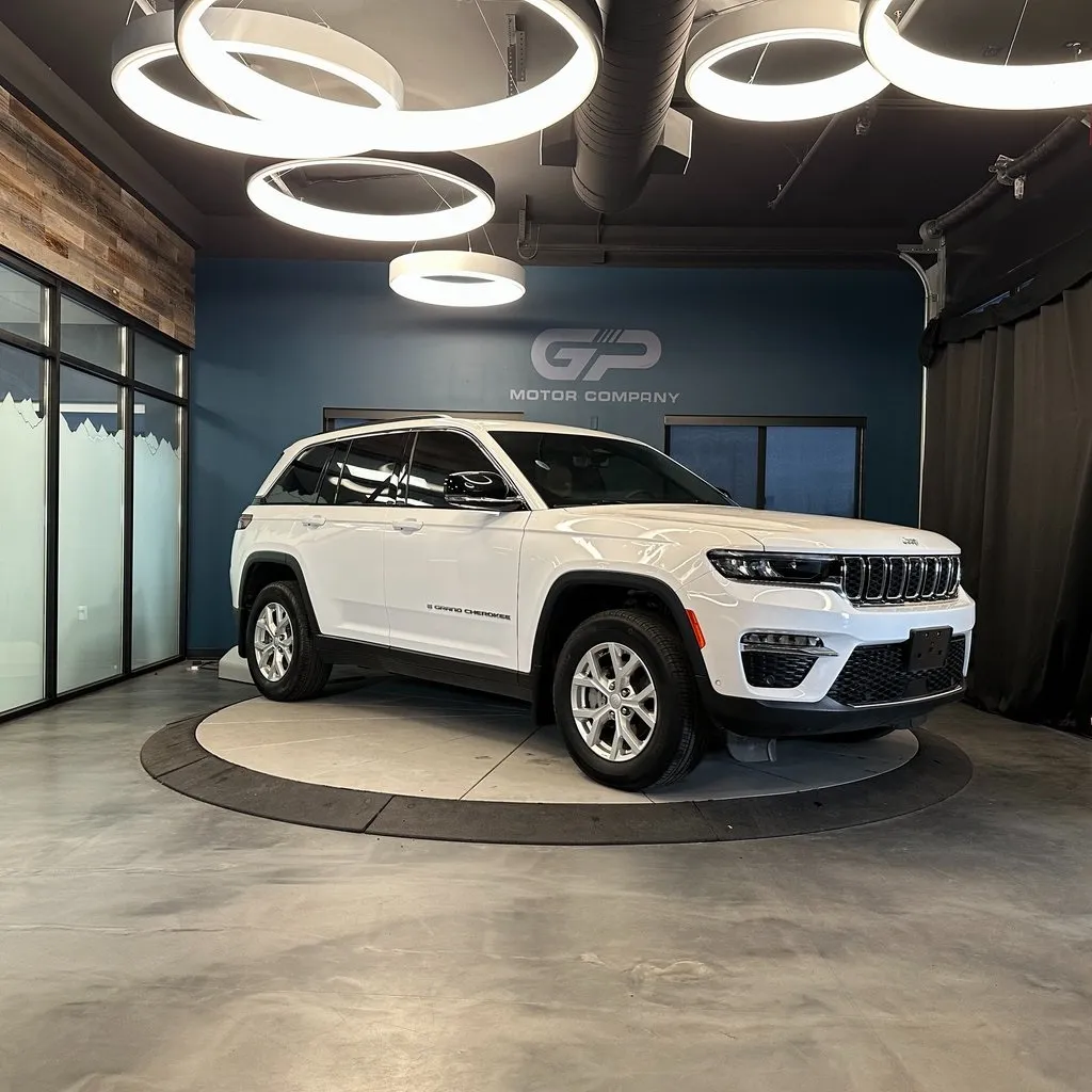White 2023 Jeep Grand Cherokee Limited for sale in Kaysville, UT