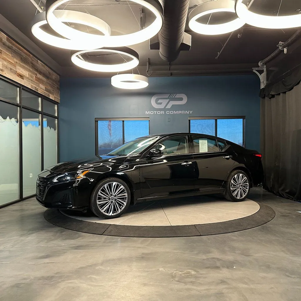 Nissan Altima photo 7