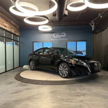 Black 2023 Nissan Altima 2.5 SL for sale in Kaysville, UT