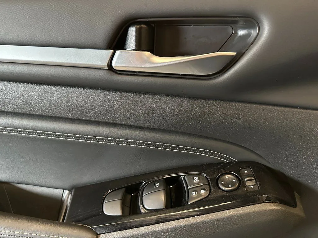 Nissan Altima photo 19