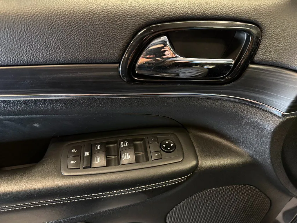2021 Jeep Grand Cherokee 80th Edition - Photo 21