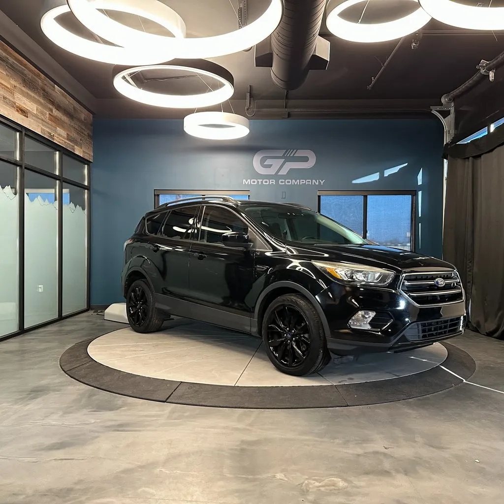 Black 2017 Ford Escape SE for sale in Kaysville, UT