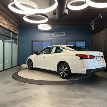 More photos of 2022 Nissan Altima 2.5 SR at GP Motor Company, UT