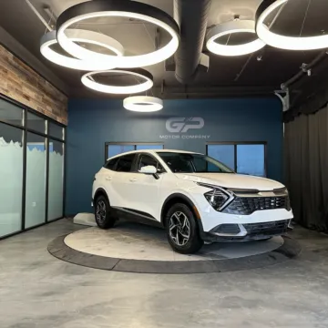 White 2024 Kia Sportage LX for sale in Kaysville, UT