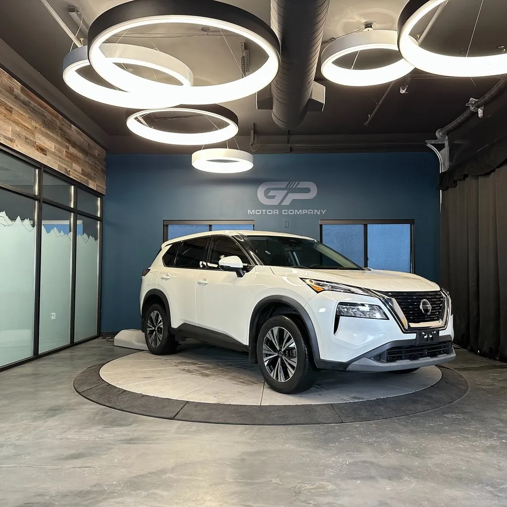 White 2021 Nissan Rogue SV for sale in Kaysville, UT