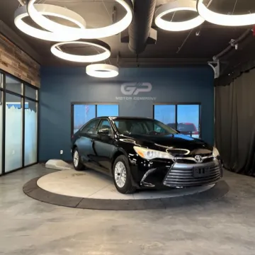 Black 2017 Toyota Camry LE for sale in Kaysville, UT