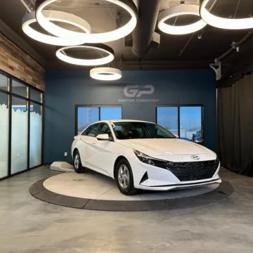 White 2023 Hyundai Elantra SE for sale in Kaysville, UT