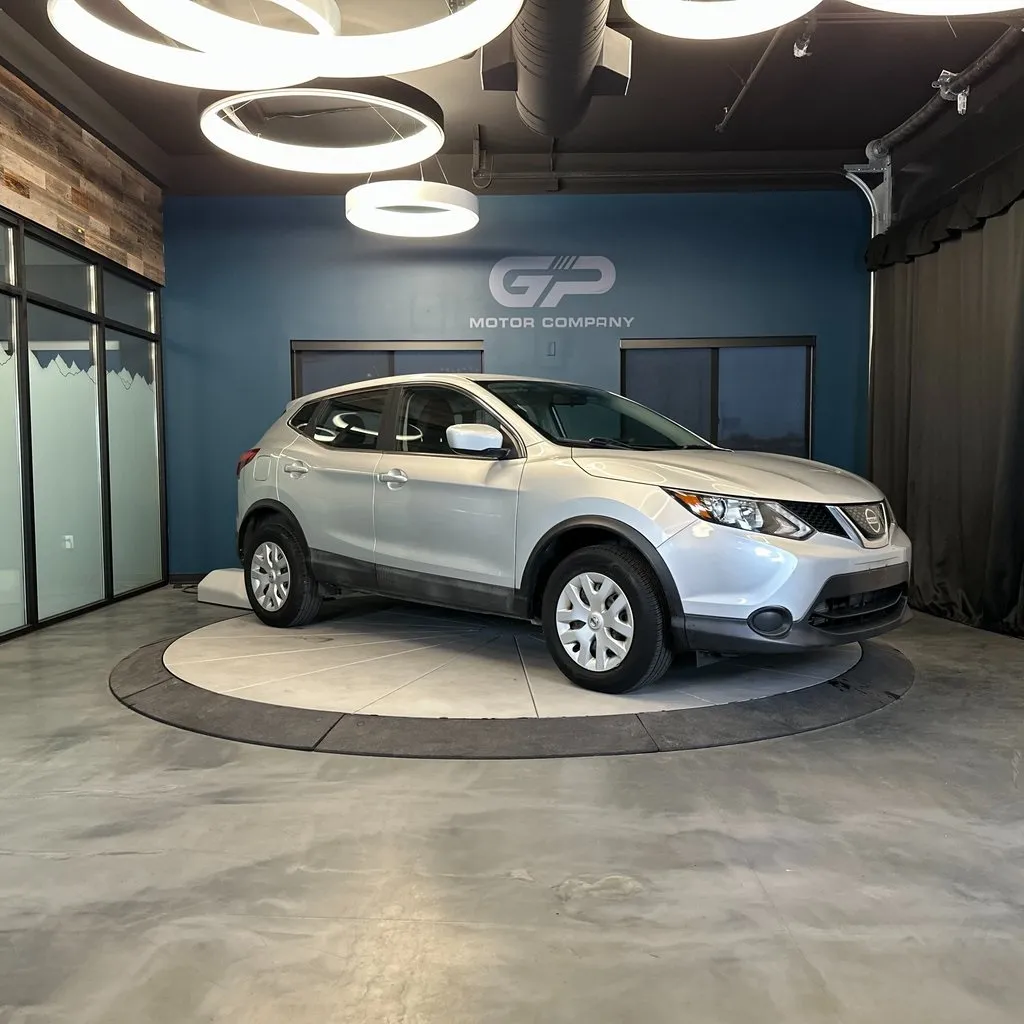 Silver 2018 Nissan Rogue Sport S for sale in Kaysville, UT