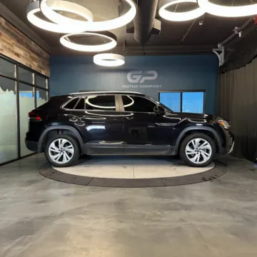 Photos of 2020 Volkswagen Atlas Cross Sport 3.6L V6 SEL for sale in Kaysville, UT at GP Motor Company