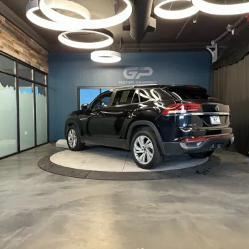 More photos of 2020 Volkswagen Atlas Cross Sport 3.6L V6 SEL at GP Motor Company, UT