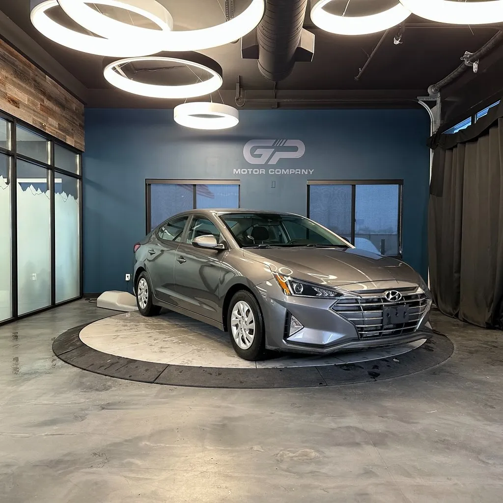 Gray 2020 Hyundai Elantra SE for sale in Kaysville, UT