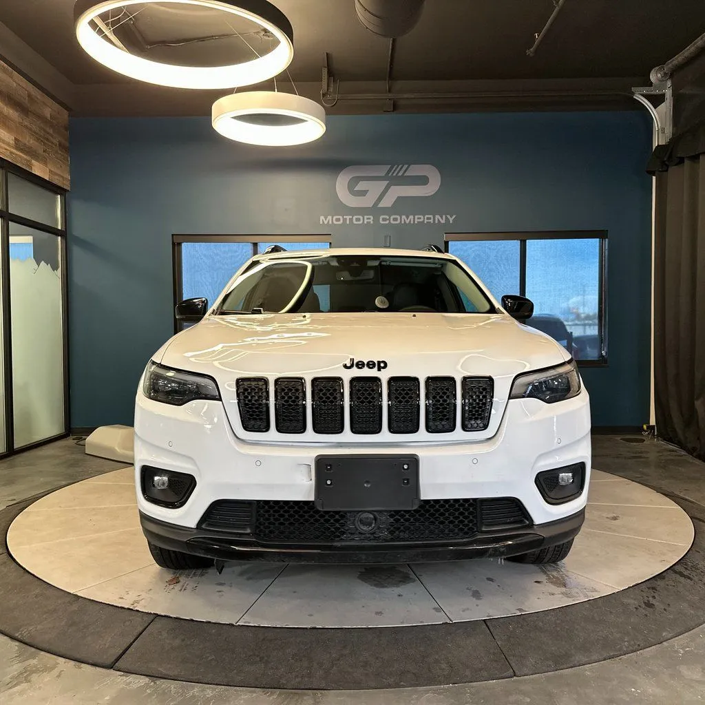 2023 Jeep Cherokee Altitude Lux - Photo 8