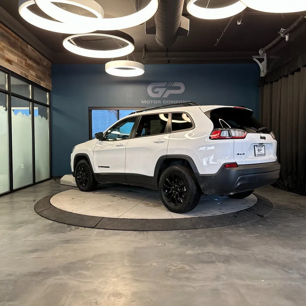 2023 Jeep Cherokee Altitude Lux - Photo 5