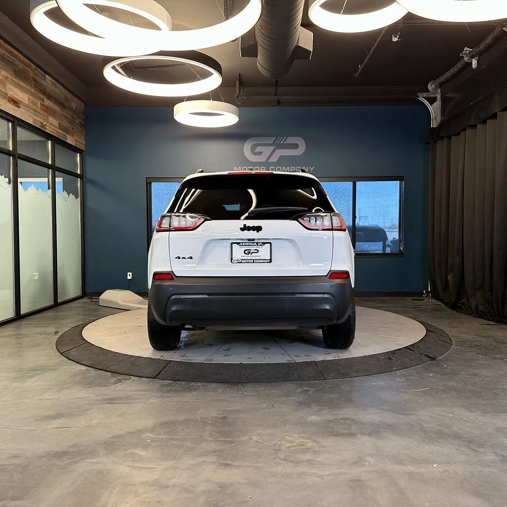 2023 Jeep Cherokee Altitude Lux - Photo 4