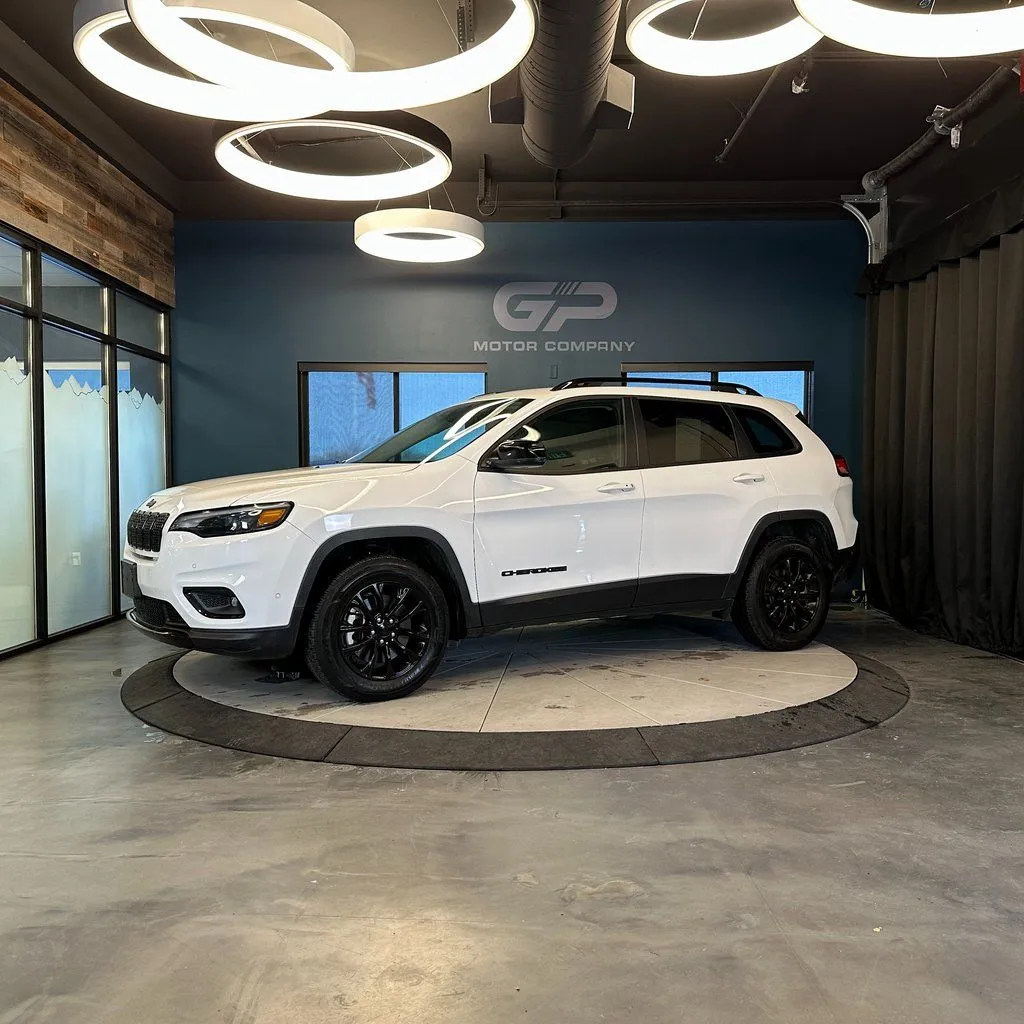 2023 Jeep Cherokee Altitude Lux - Photo 7