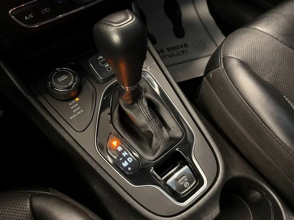 2023 Jeep Cherokee Altitude Lux - Photo 18